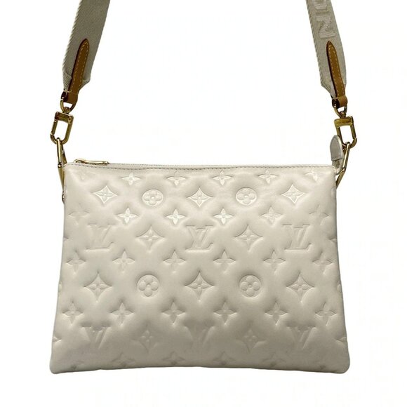 Auth LOUIS VUITTON Coussin PM M57793 Creme Coussin PL0291 Shoulder Bag - Picture 2 of 16